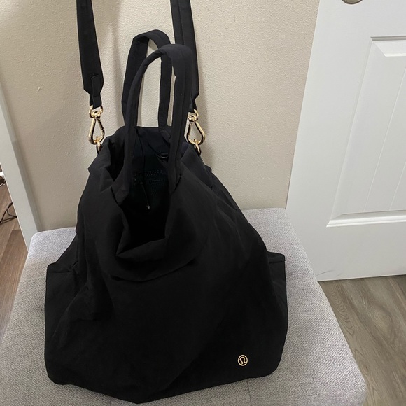 ❌SOLD❌ LULULEMON  “On My Level” Bag 30L - Picture 4 of 7